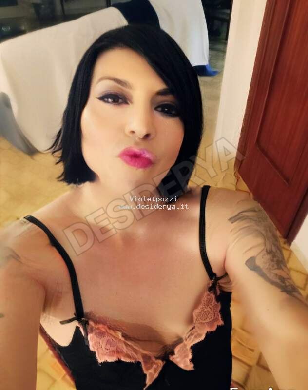 Violetpozzi5881809