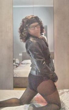 Samanthatrav1975